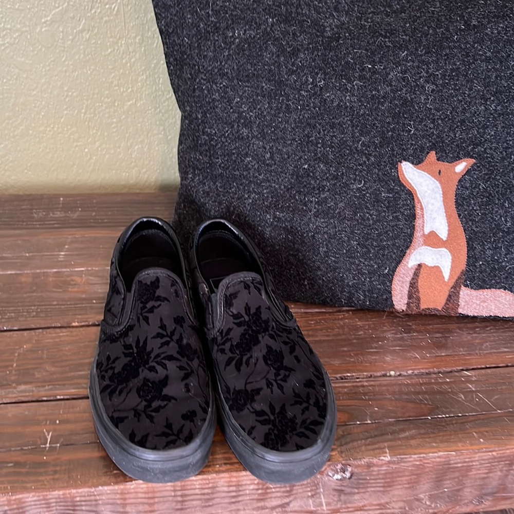 Vans classic slip on